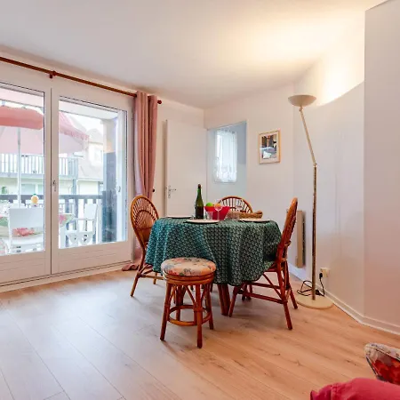 Апартаменты Le Clos Mathilde-21 By Interhome *