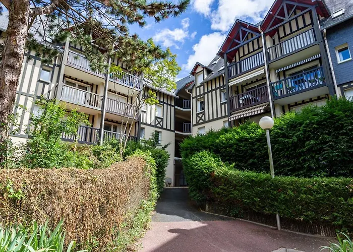 Le Clos Mathilde-21 By Interhome Апартаменты