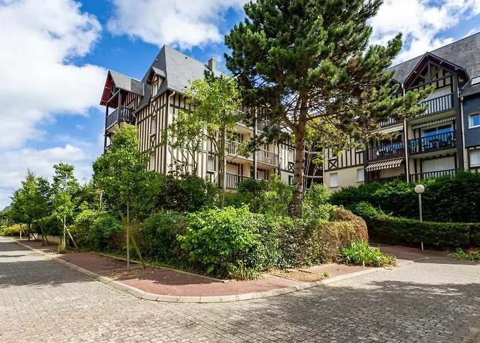 Le Clos Mathilde-21 By Interhome * Кабур