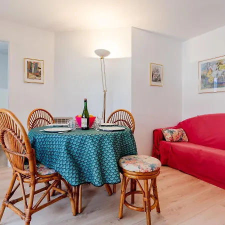 Le Clos Mathilde-21 By Interhome