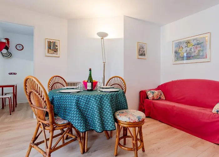 Le Clos Mathilde-21 By Interhome